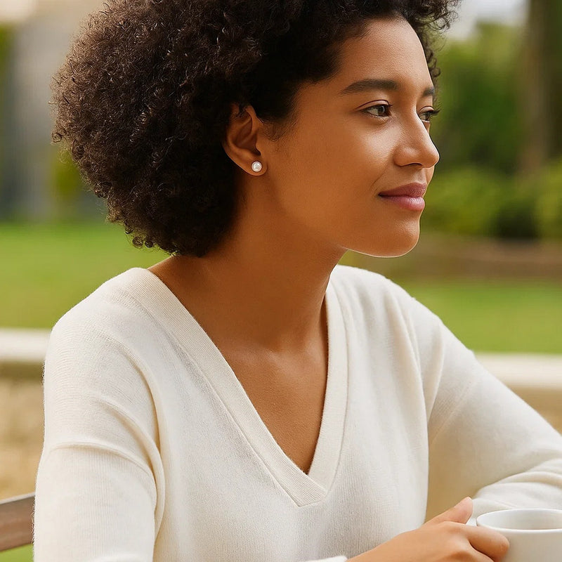 14k Yellow Gold Freshwater Cultured White Pearl Stud Earrings (8mm)