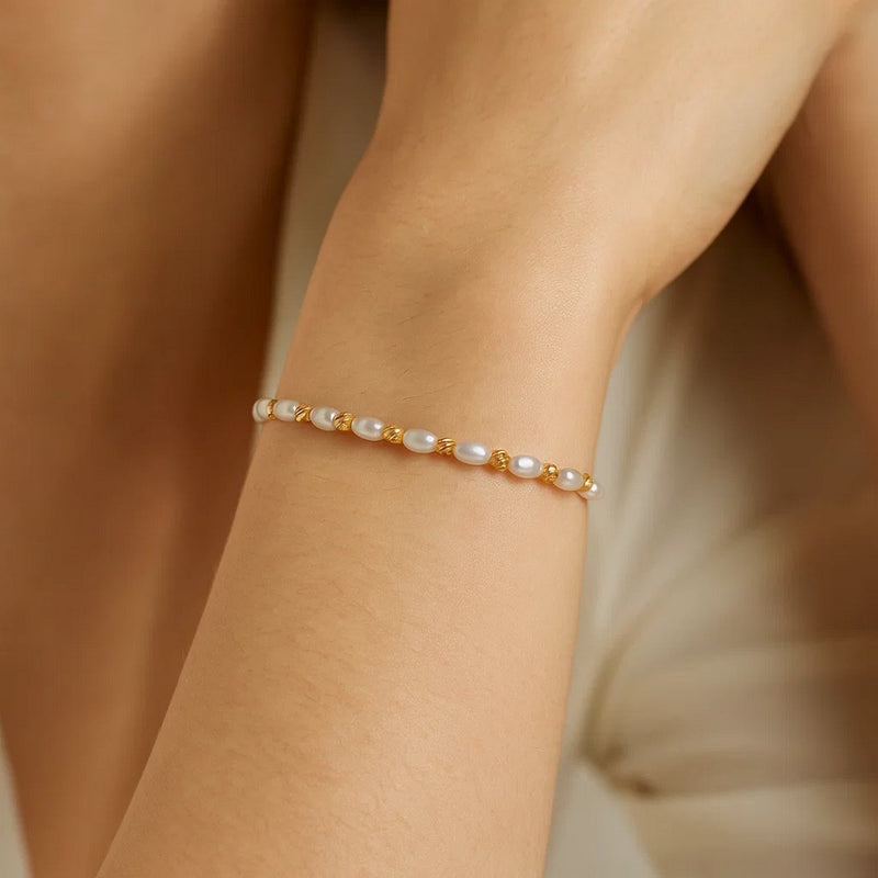14K Yellow Gold Faceted Bead and Freshwater Pearl Bracelet (3.00 mm)